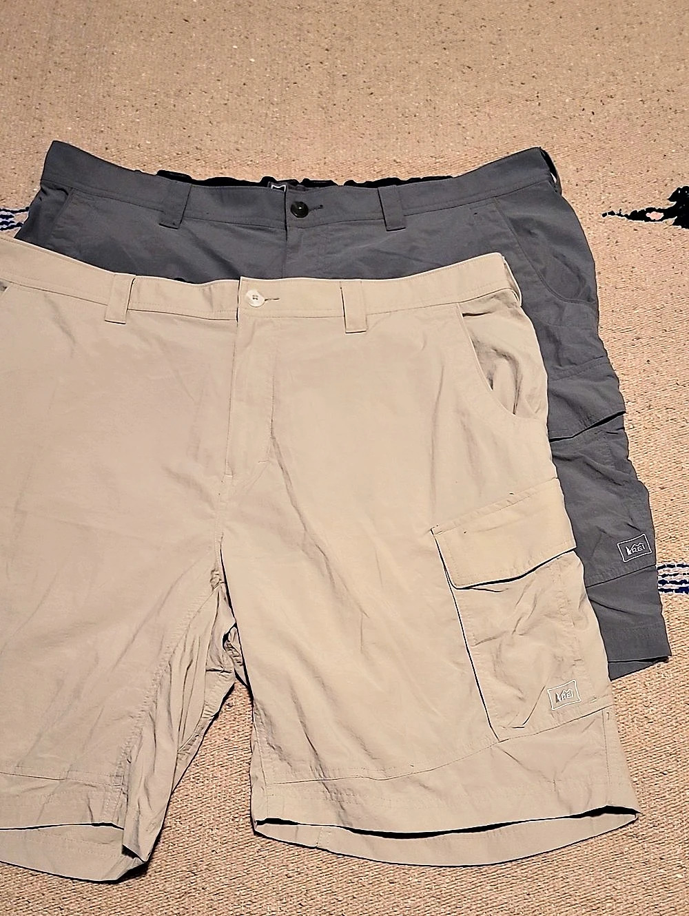 REI Mens Cargo Utlity Activewear Shorts Bundle with Gray & Beige Sporty